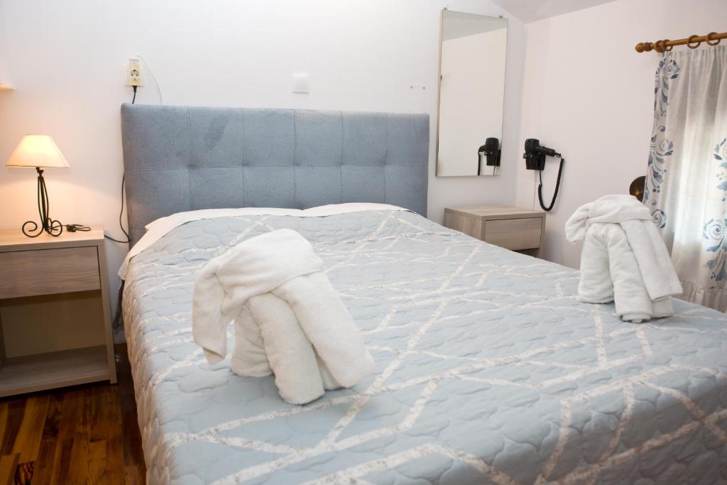 <p>Μεζονέτα νούμερο δύο</p>